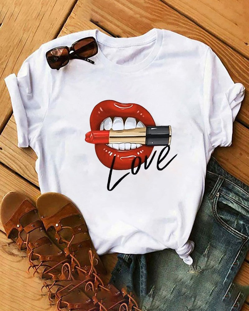 Lipstick Love T-shirt.